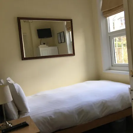 Lincoln Bed & Breakfast