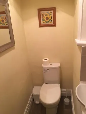 Lincoln Bed & Breakfast 2*